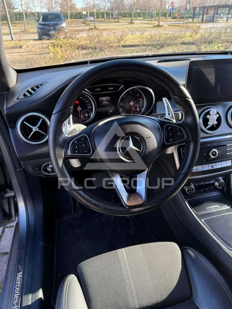 2017 Mercedes Benz CLA 220