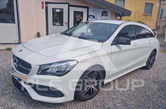 2017 Mercedes Benz CLA 220