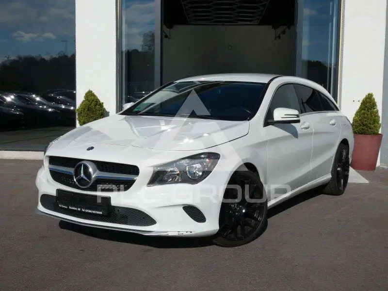 2017 Mercedes Benz CLA 220