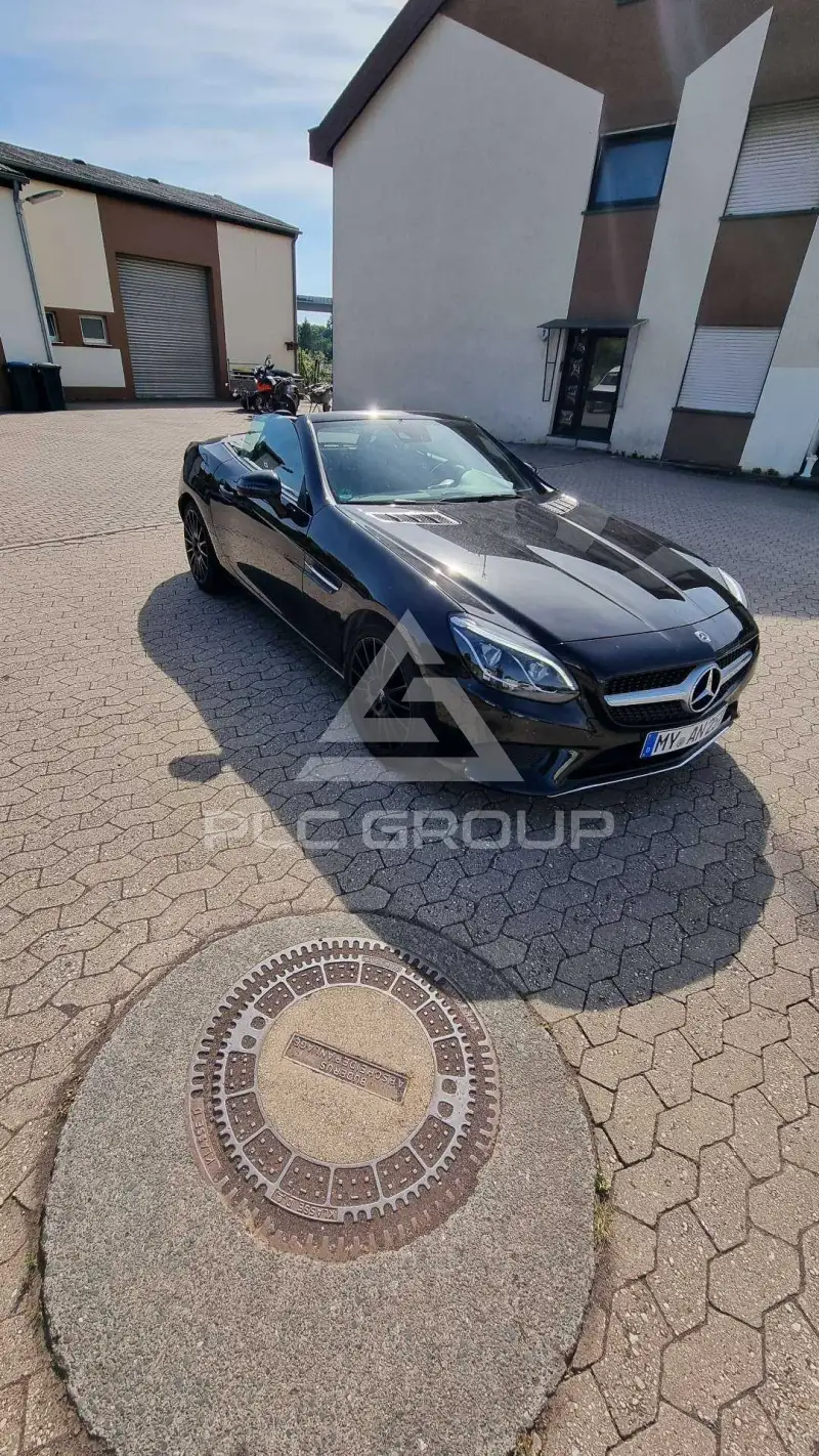 2017 Mercedes Benz SLC 200