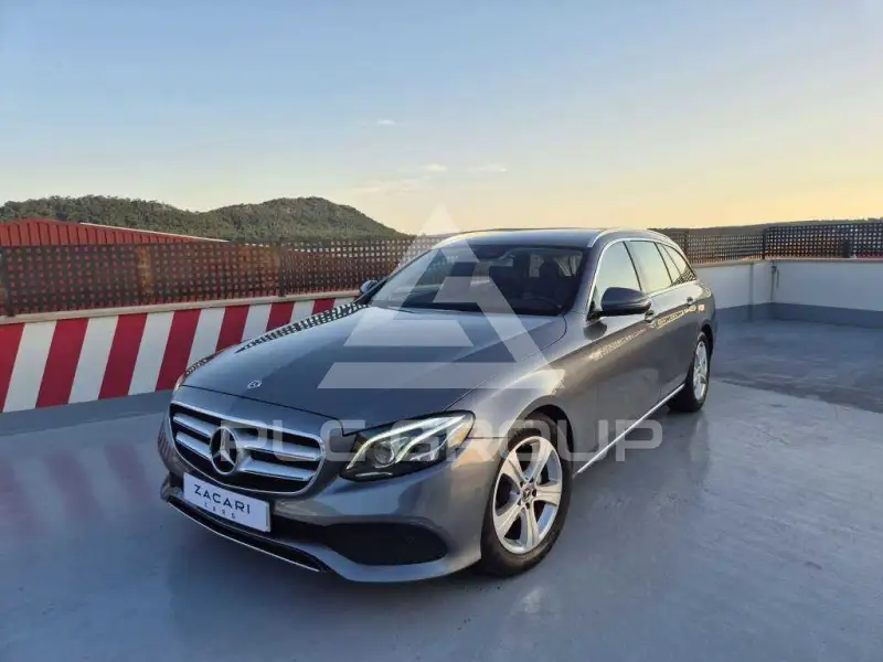 2017 Mercedes Benz E 220