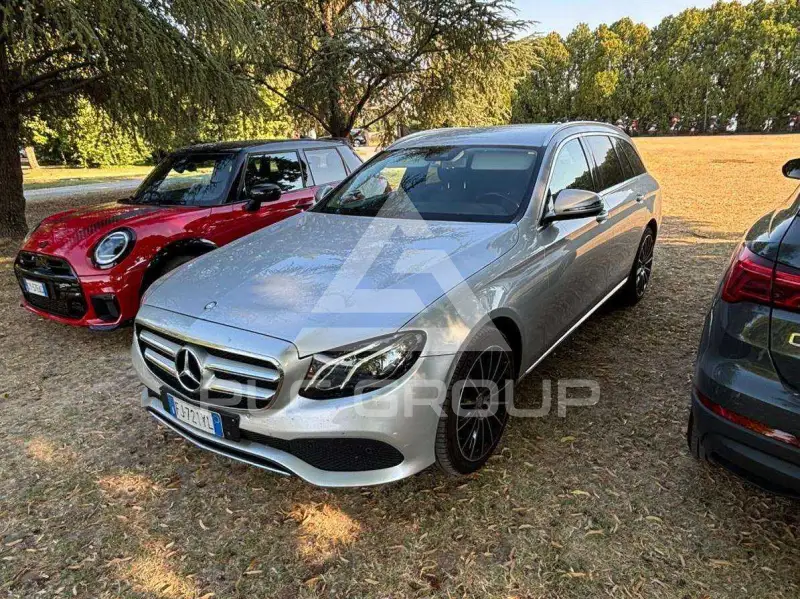 2017 Mercedes Benz E 220