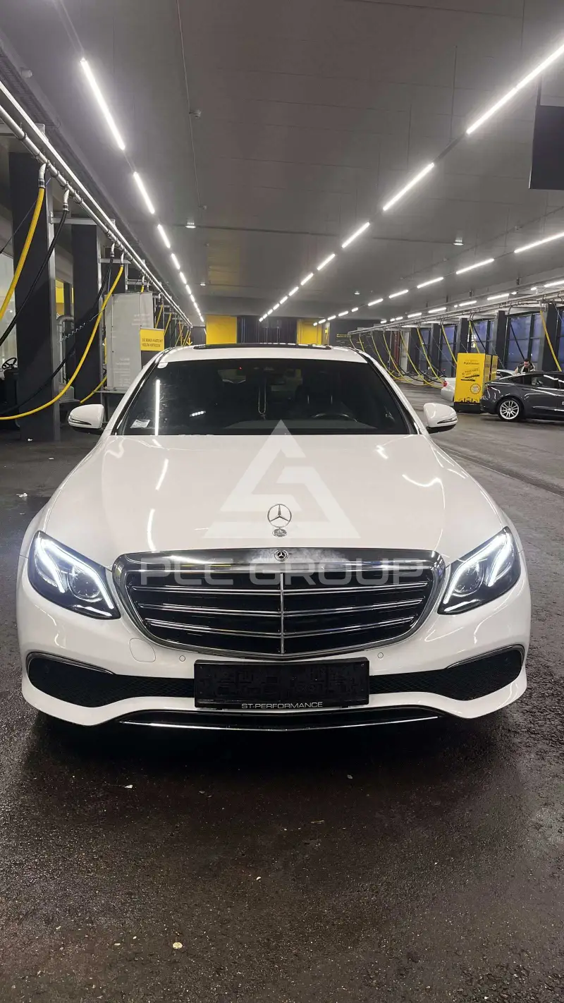 2017 Mercedes Benz E 220