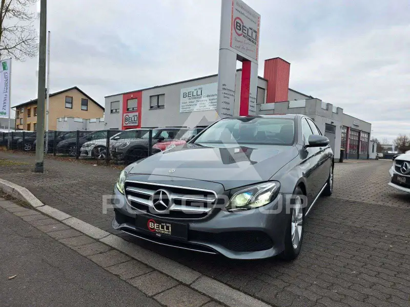 2017 Mercedes Benz E 220