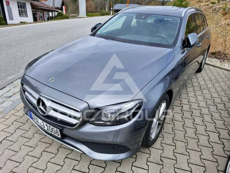 2017 Mercedes Benz E 220