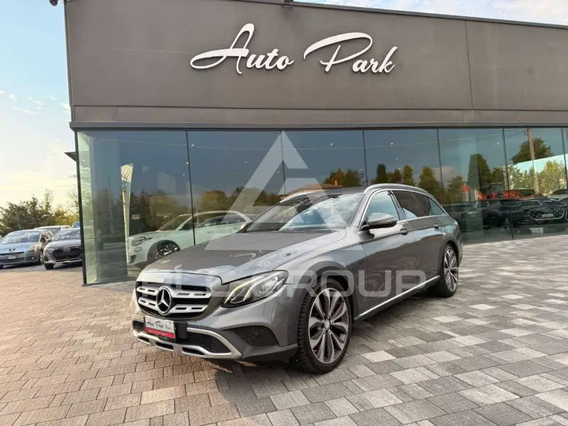 2017 Mercedes Benz E 220