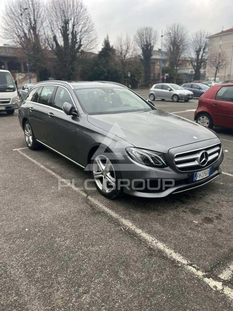 2017 Mercedes Benz E 220
