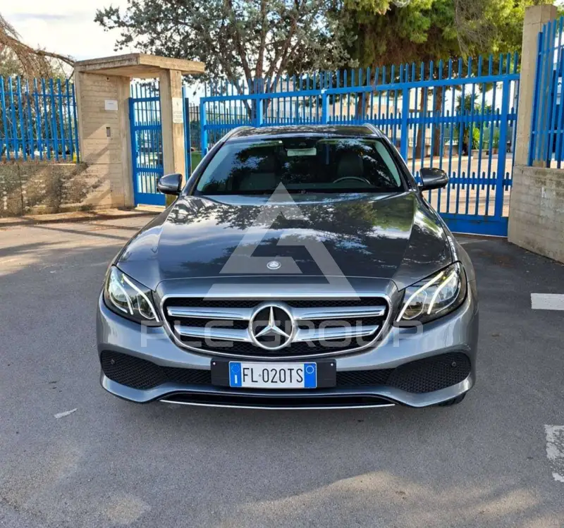 2017 Mercedes Benz E 220