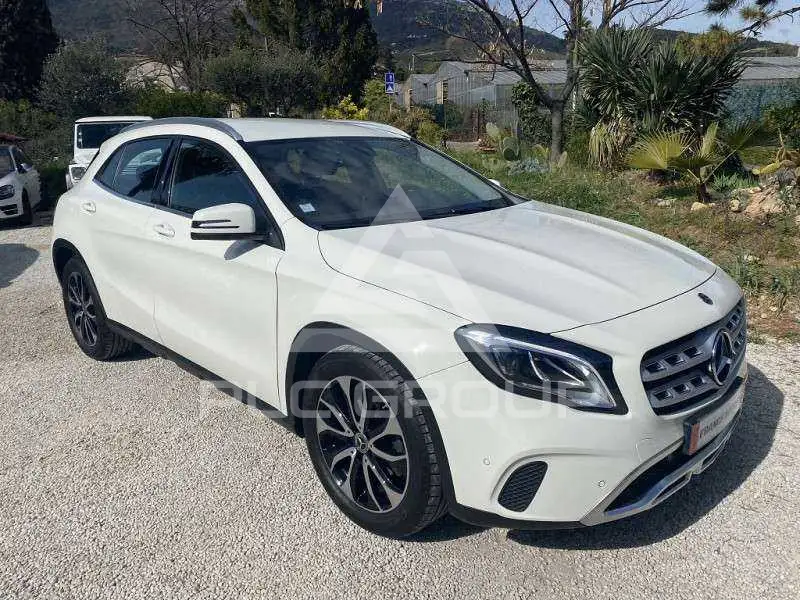 2017 Mercedes Benz GLA 200