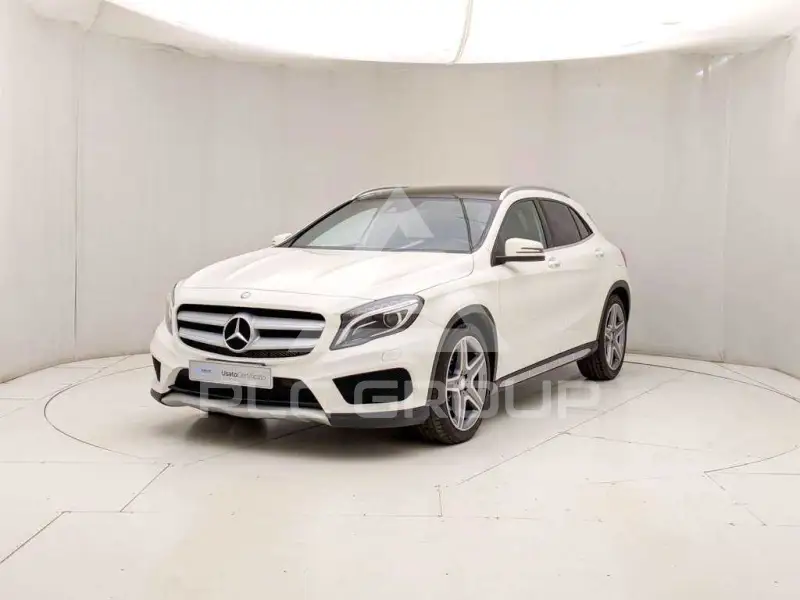 2017 Mercedes Benz GLA 220