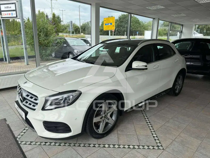 2017 Mercedes Benz GLA 220