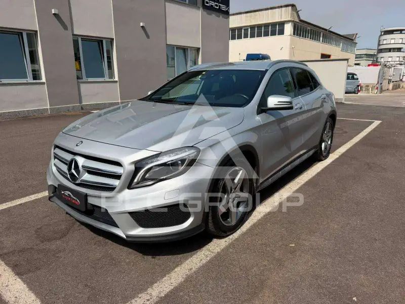 2017 Mercedes Benz GLA 220