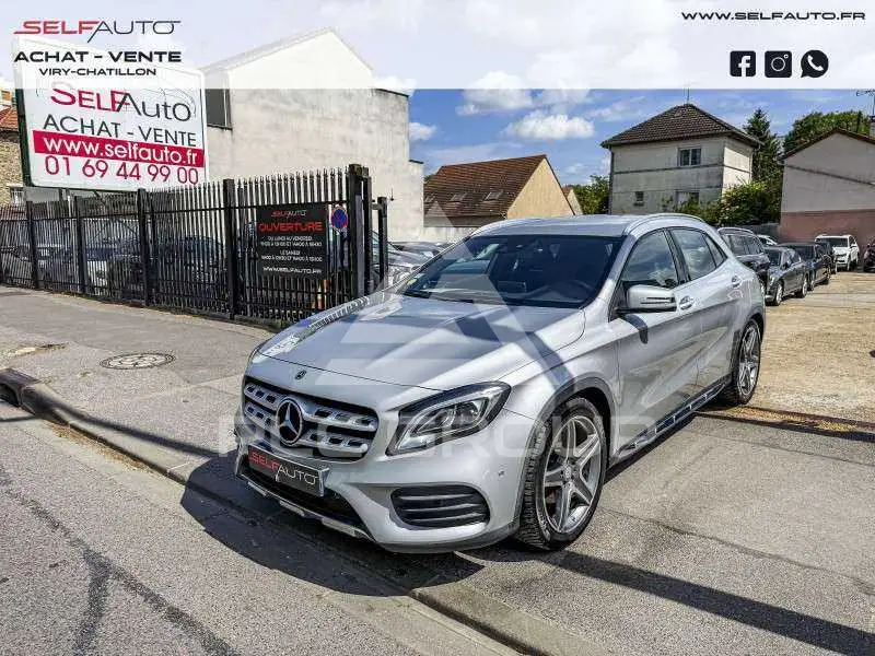 2017 Mercedes Benz GLA 220