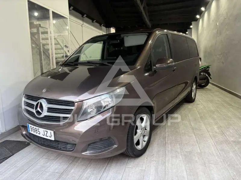 2017 Mercedes Benz V 220