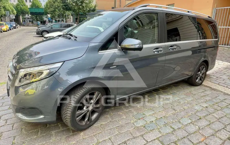 2017 Mercedes Benz V 220