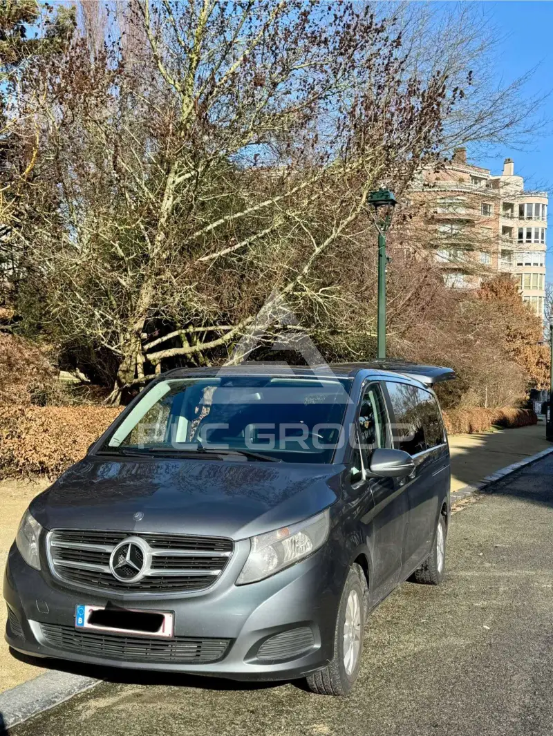 2017 Mercedes Benz V 220