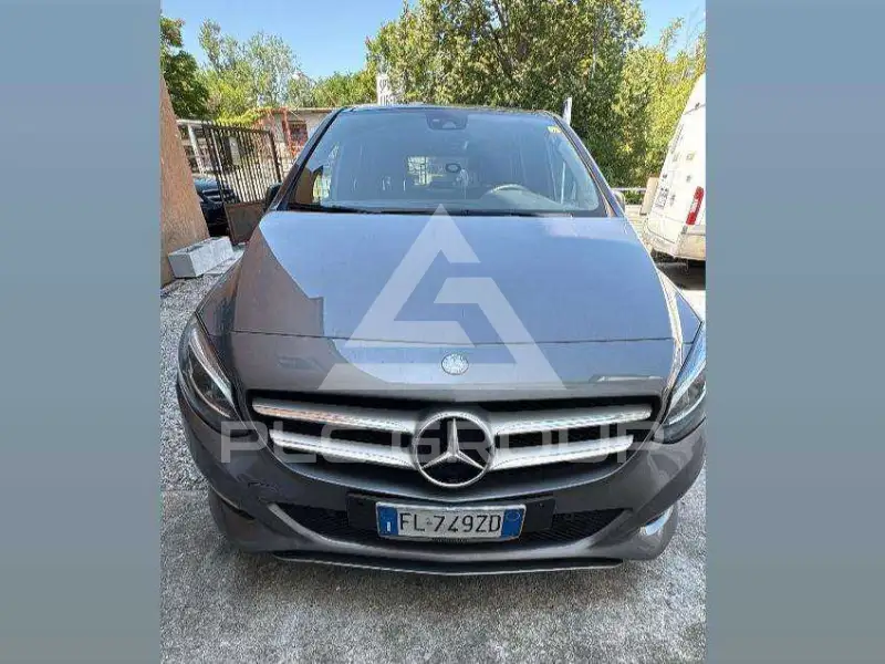 2017 Mercedes Benz B 180