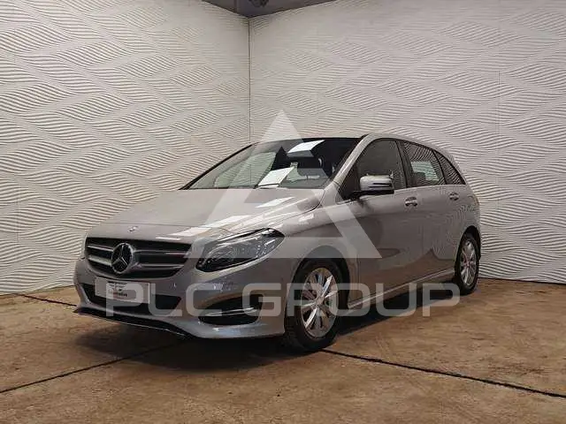 2017 Mercedes Benz B 180
