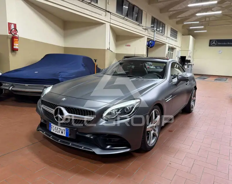 2017 Mercedes Benz SLC 180