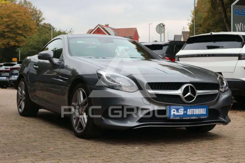 2017 Mercedes Benz SLC 180