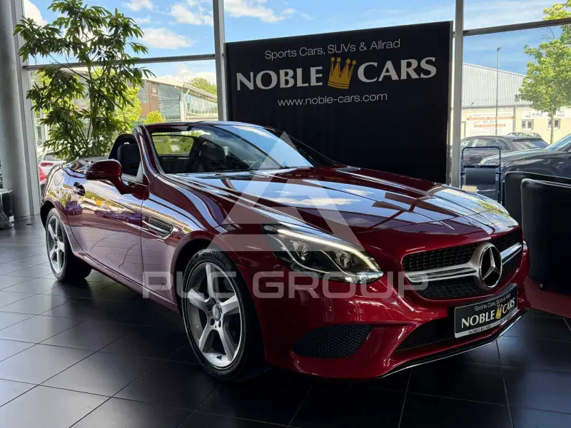 2017 Mercedes Benz SLC 300