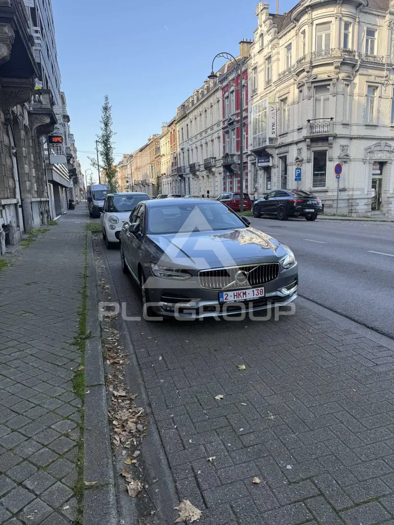 2017 Volvo S90