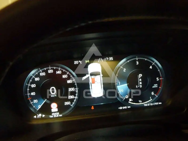 2017 Volvo S90