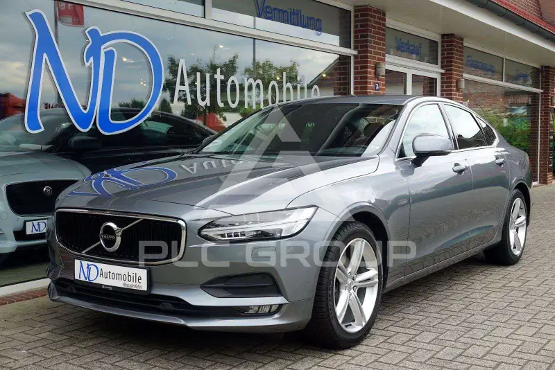 2017 Volvo S90