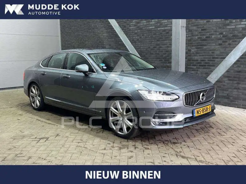 2017 Volvo S90