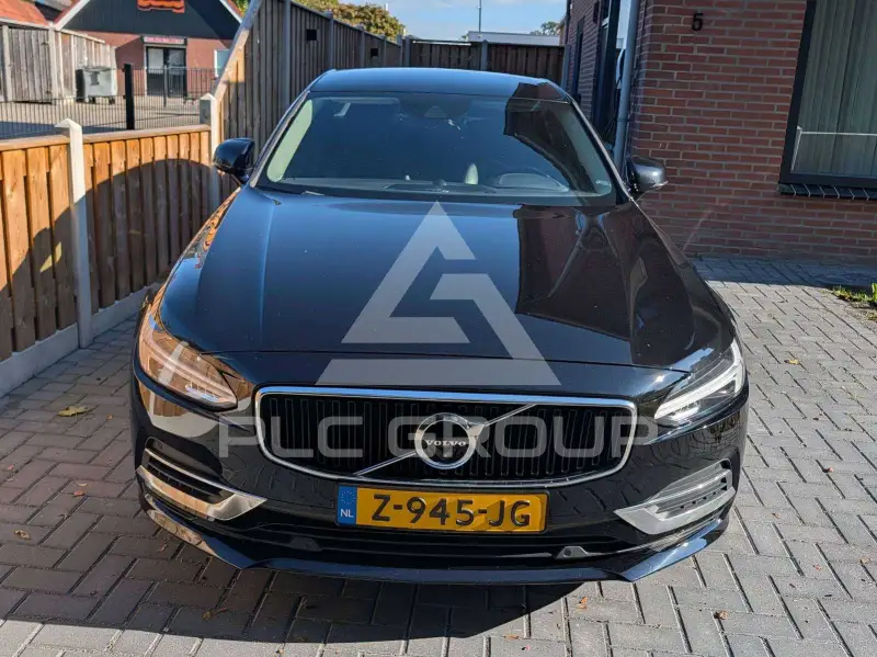 2017 Volvo S90