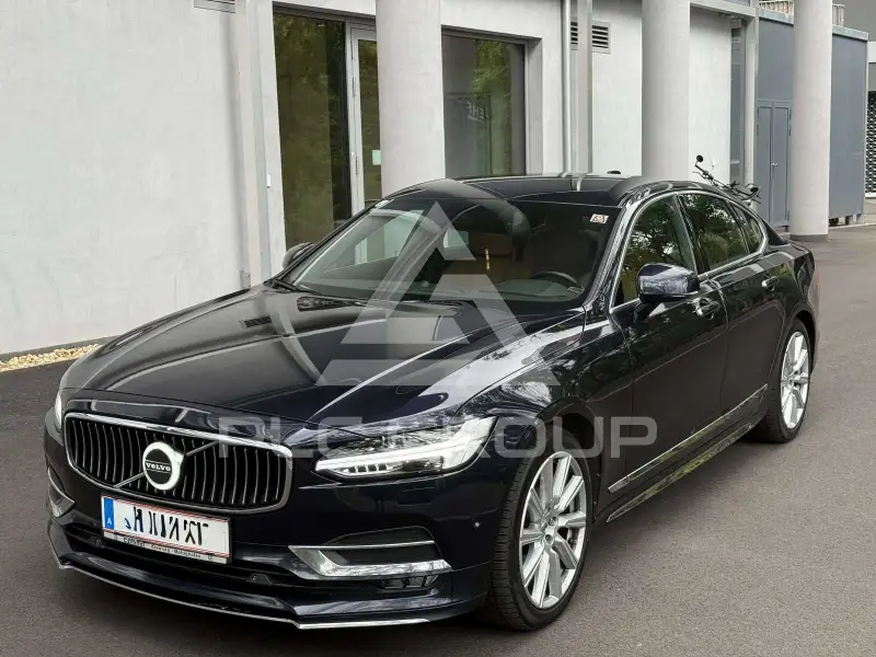 2017 Volvo S90