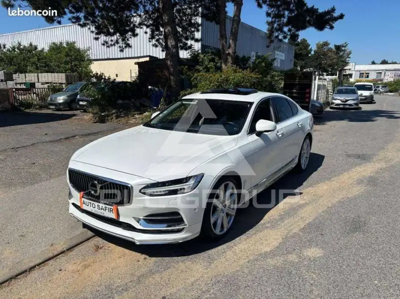 2017 Volvo S90