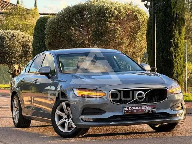 2017 Volvo S90