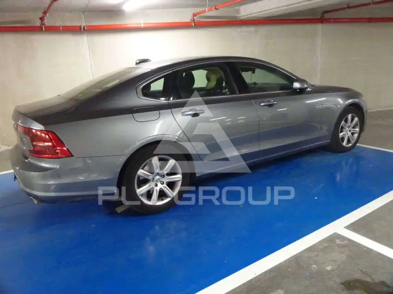 2017 Volvo S90