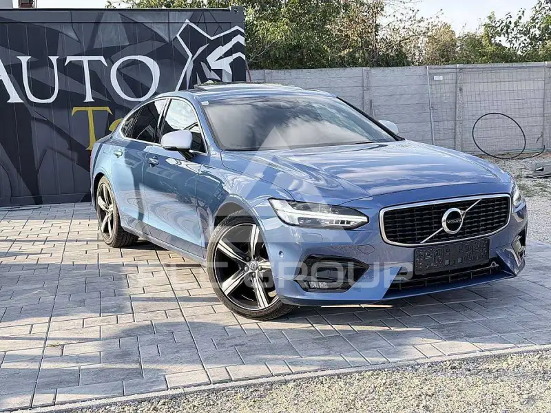 2017 Volvo S90