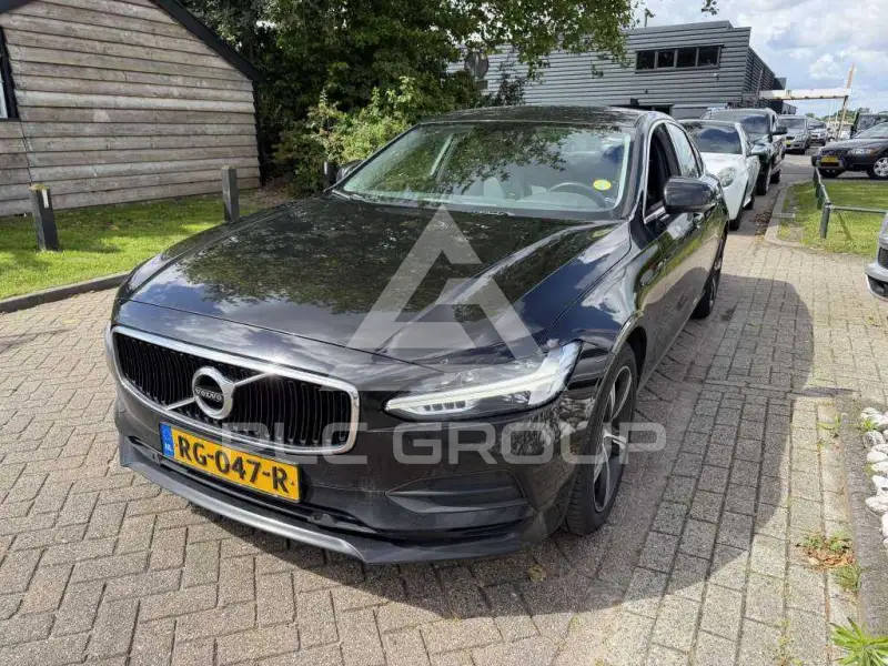 2017 Volvo S90