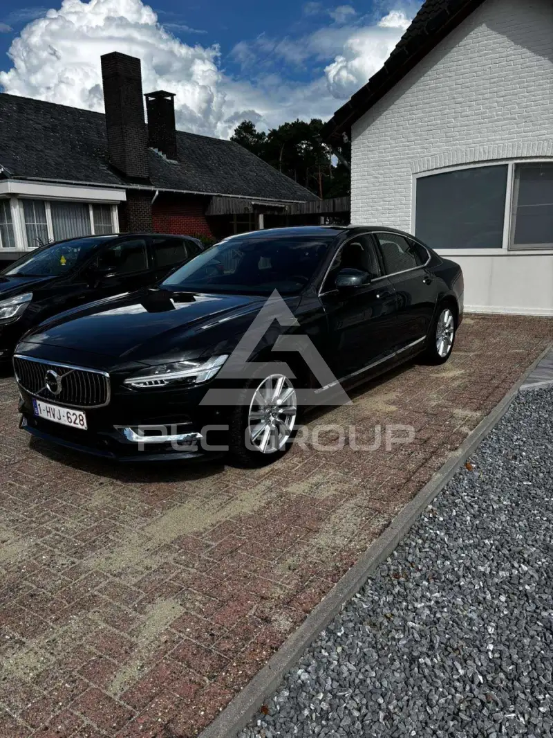2017 Volvo S90