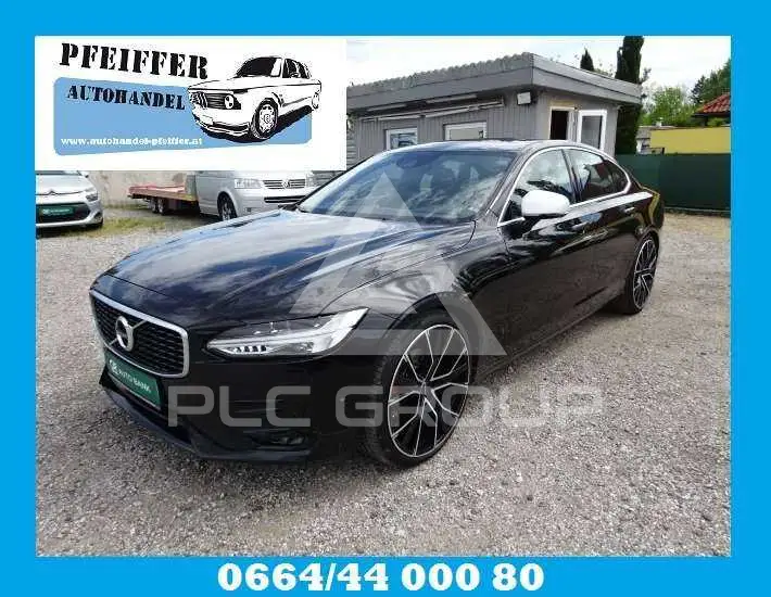 2017 Volvo S90