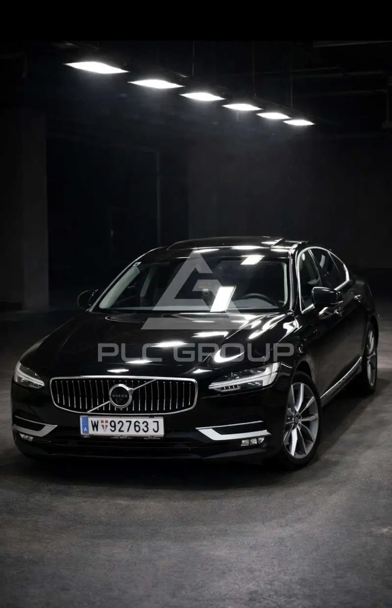 2017 Volvo S90