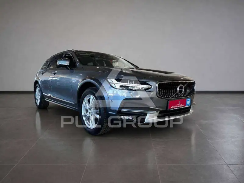 2017 Volvo V90