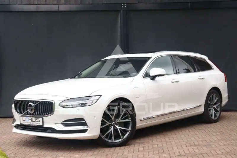 2017 Volvo V90