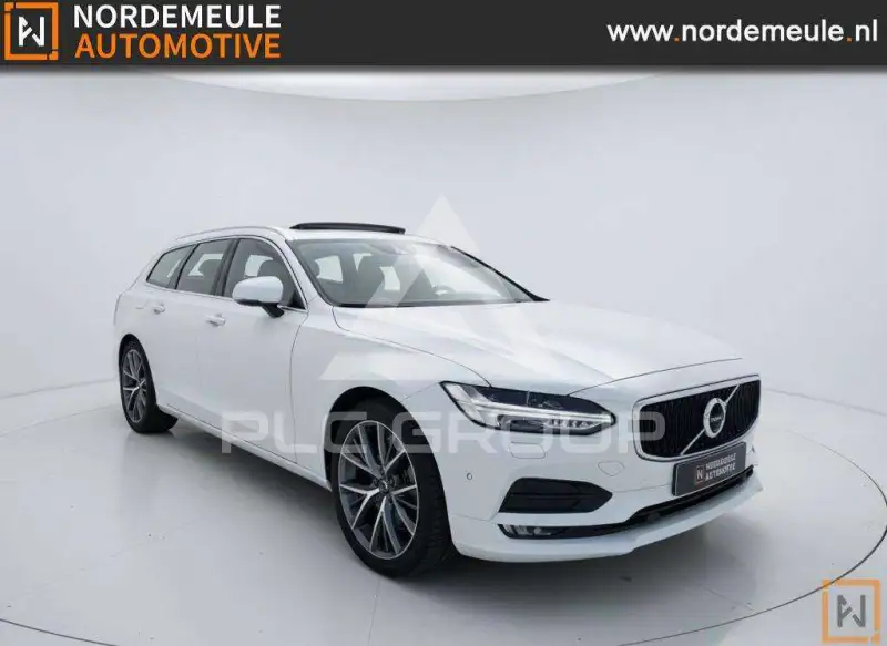 2017 Volvo V90