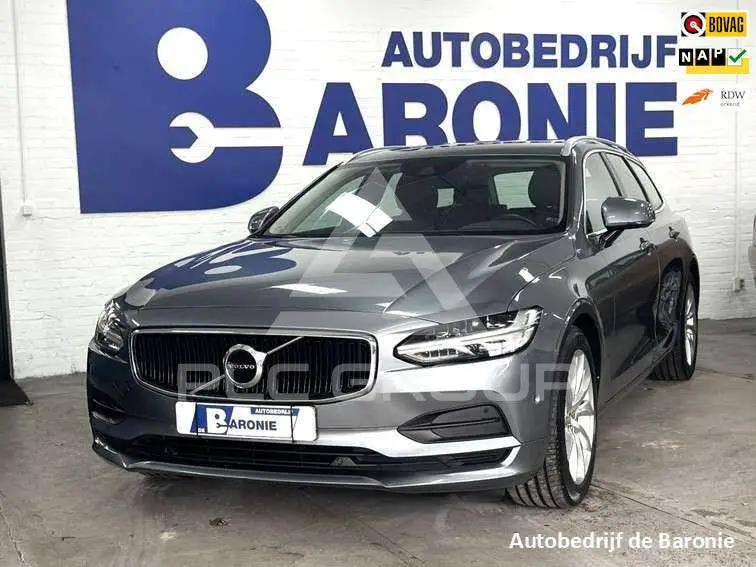2017 Volvo V90