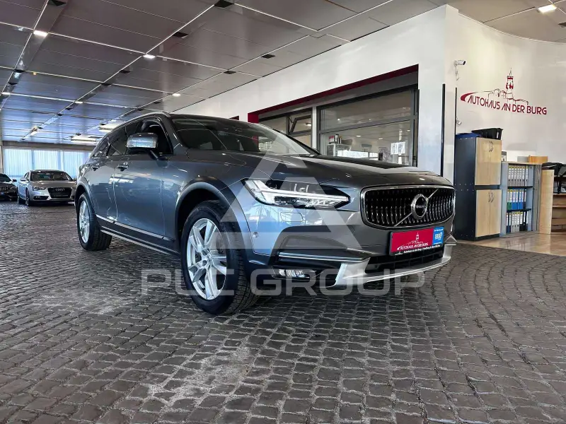 2017 Volvo V90