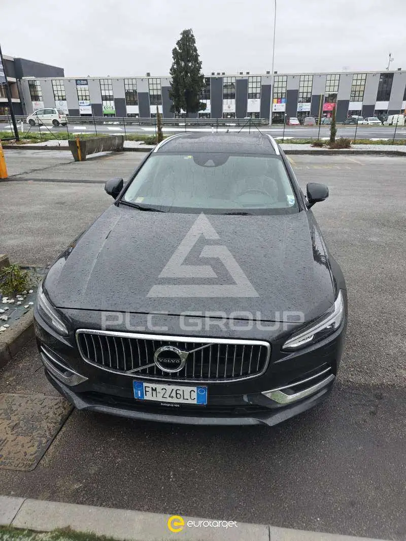 2017 Volvo V90