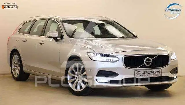 2017 Volvo V90