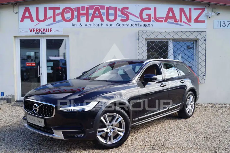 2017 Volvo V90