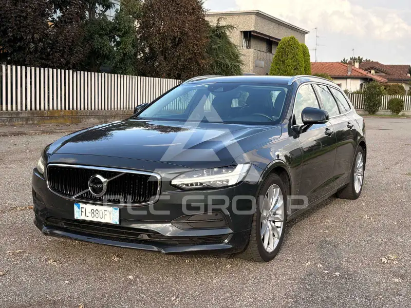 2017 Volvo V90