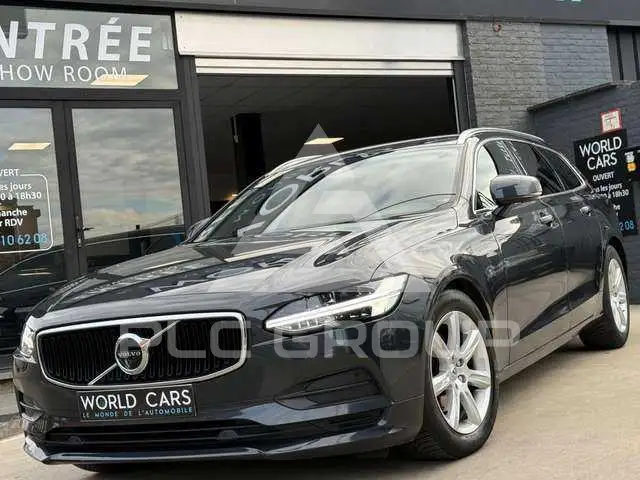 2017 Volvo V90