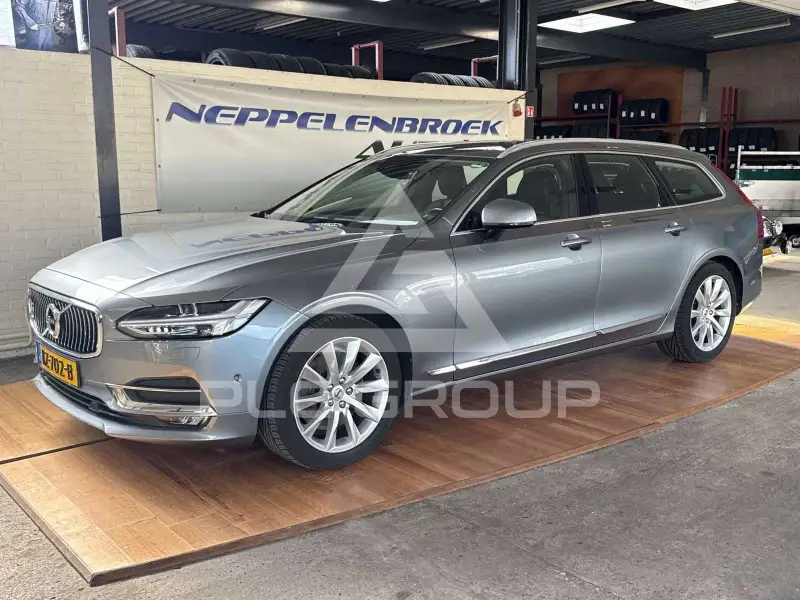 2017 Volvo V90
